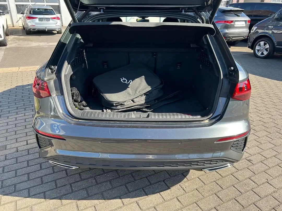 Audi A3 - Thumbnail 11