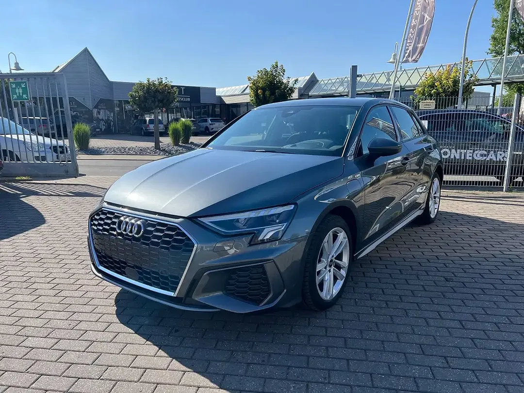 Audi A3 - Thumbnail 4