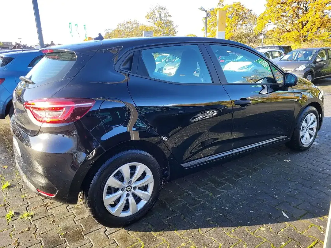 Renault Clio - Thumbnail 5