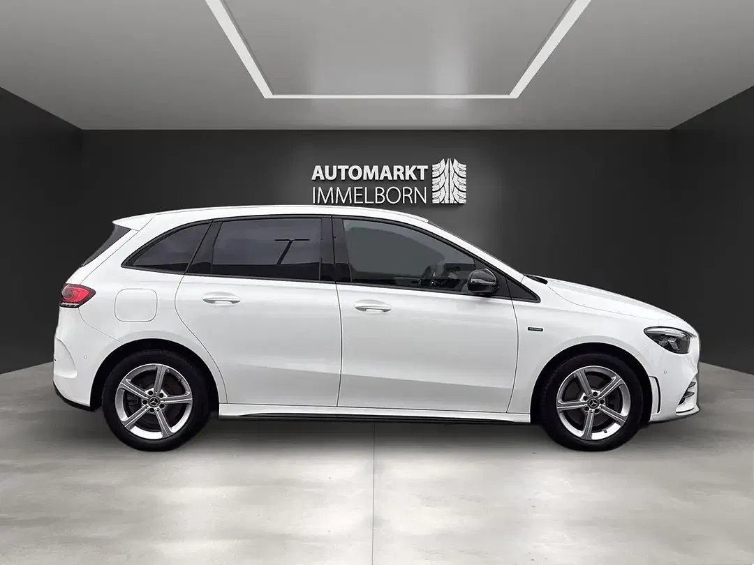 Mercedes-Benz B 250 - Thumbnail 11