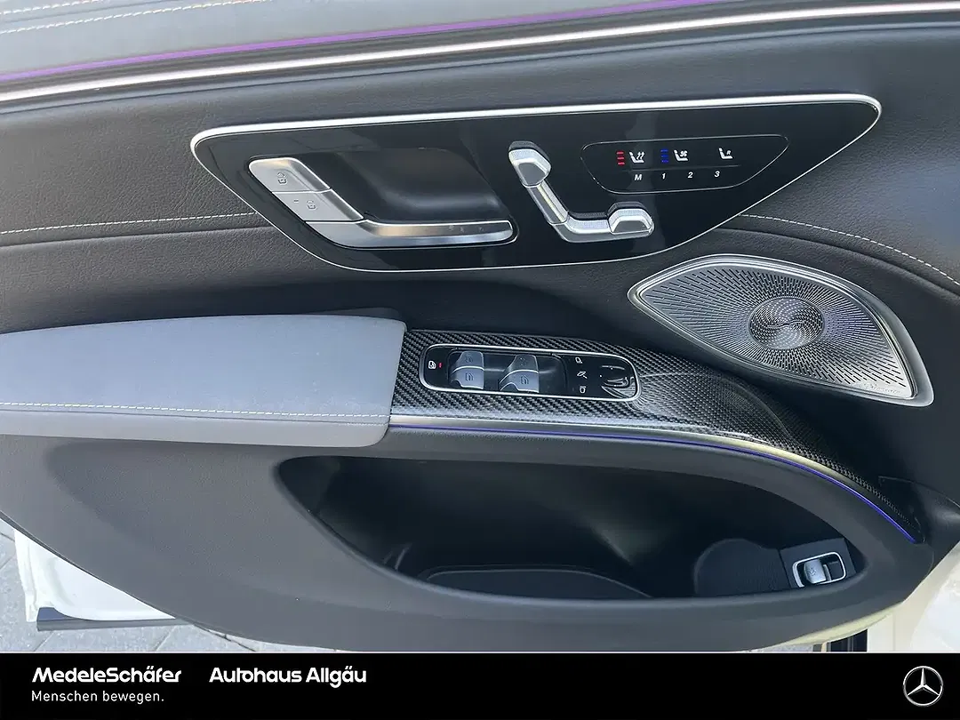 Mercedes-Benz EQS SUV - Thumbnail 9