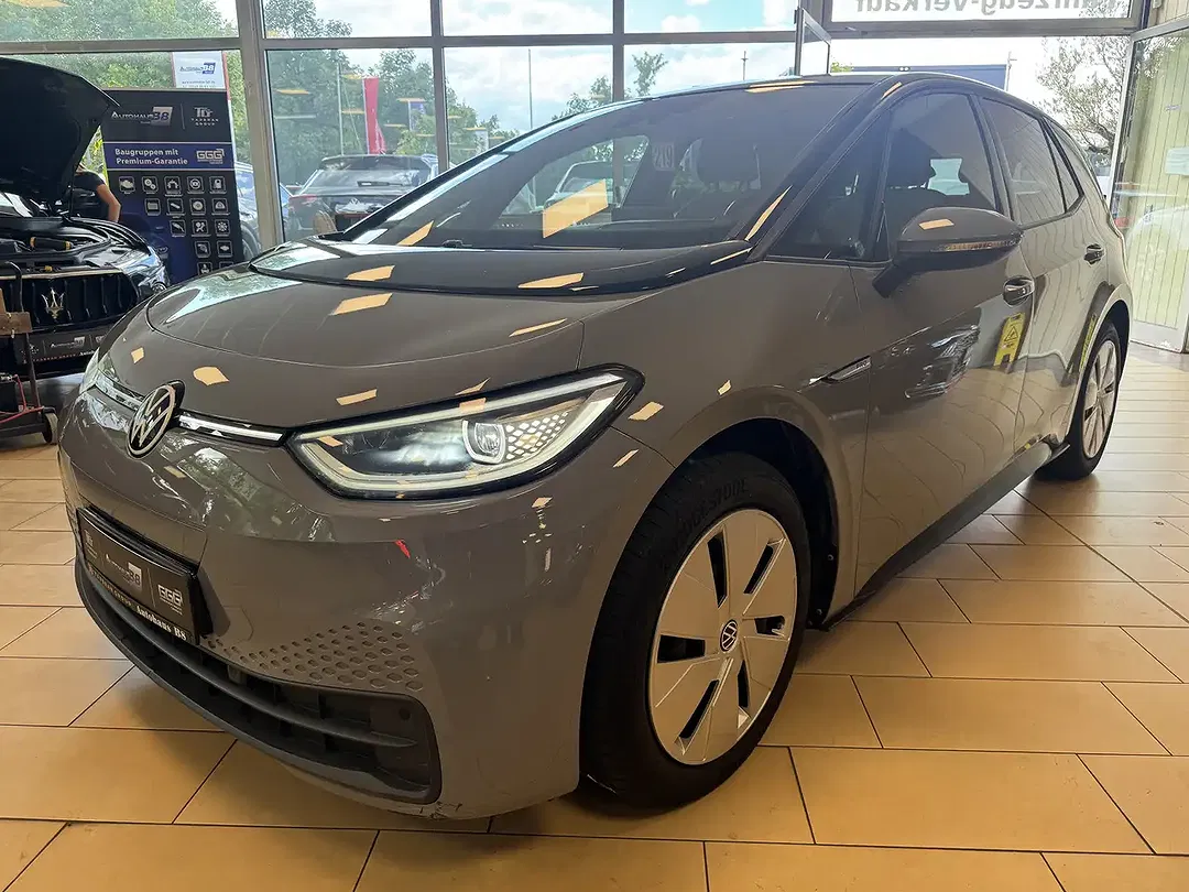 Volkswagen ID.3 - Thumbnail 3