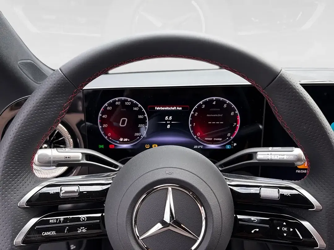 Mercedes-Benz CLA 200 - Thumbnail 11