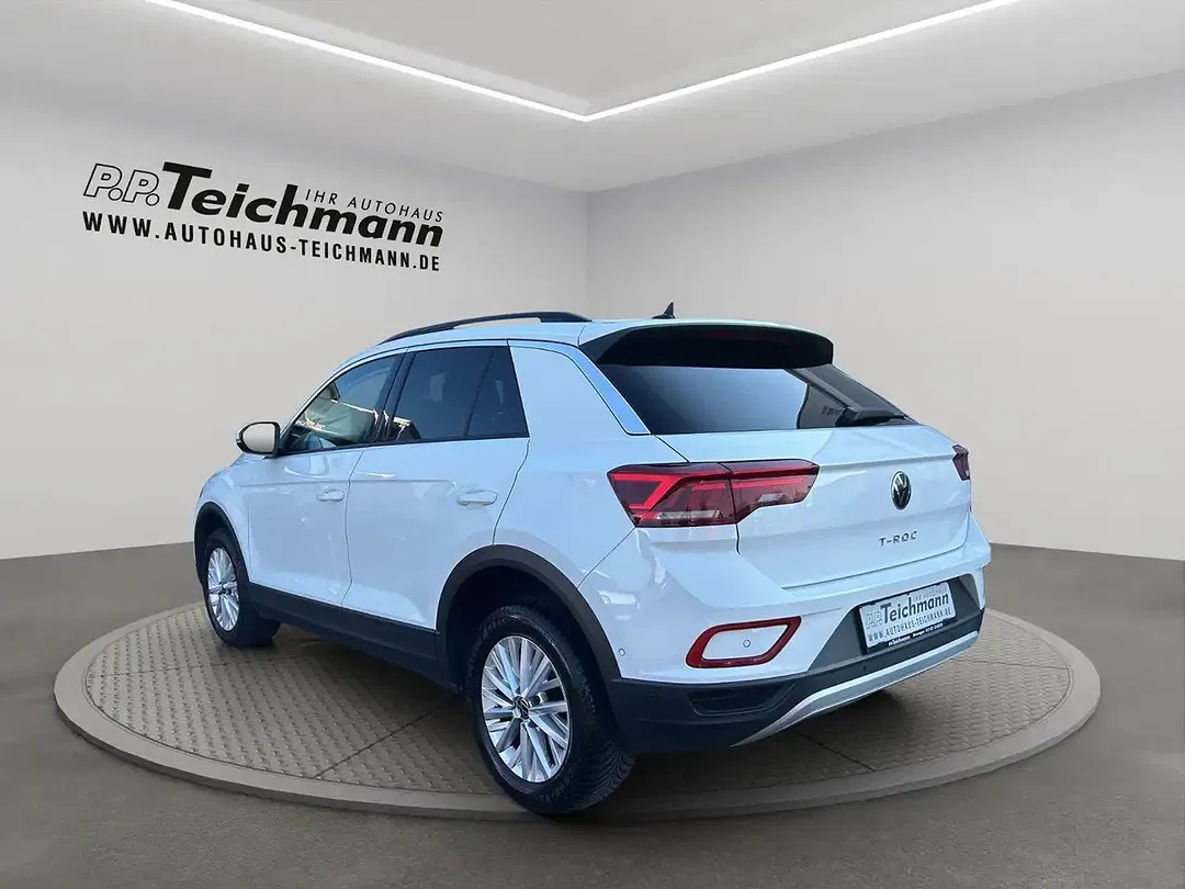 Volkswagen T-Roc - Thumbnail 6