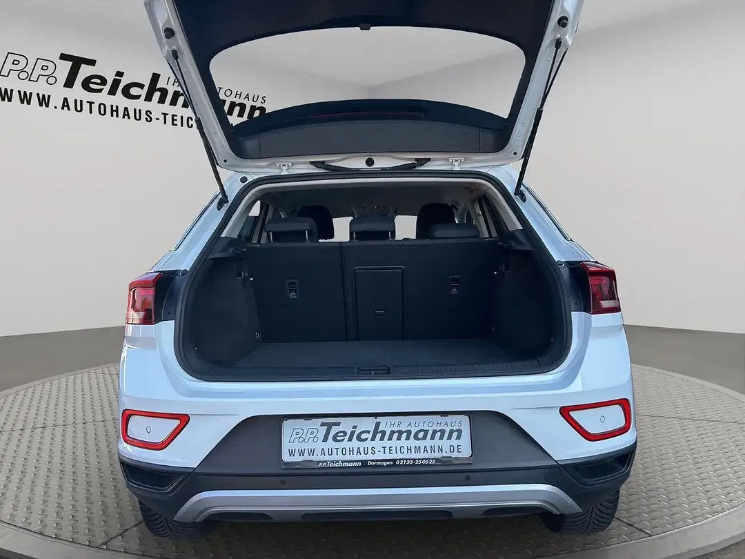Volkswagen T-Roc - Thumbnail 8
