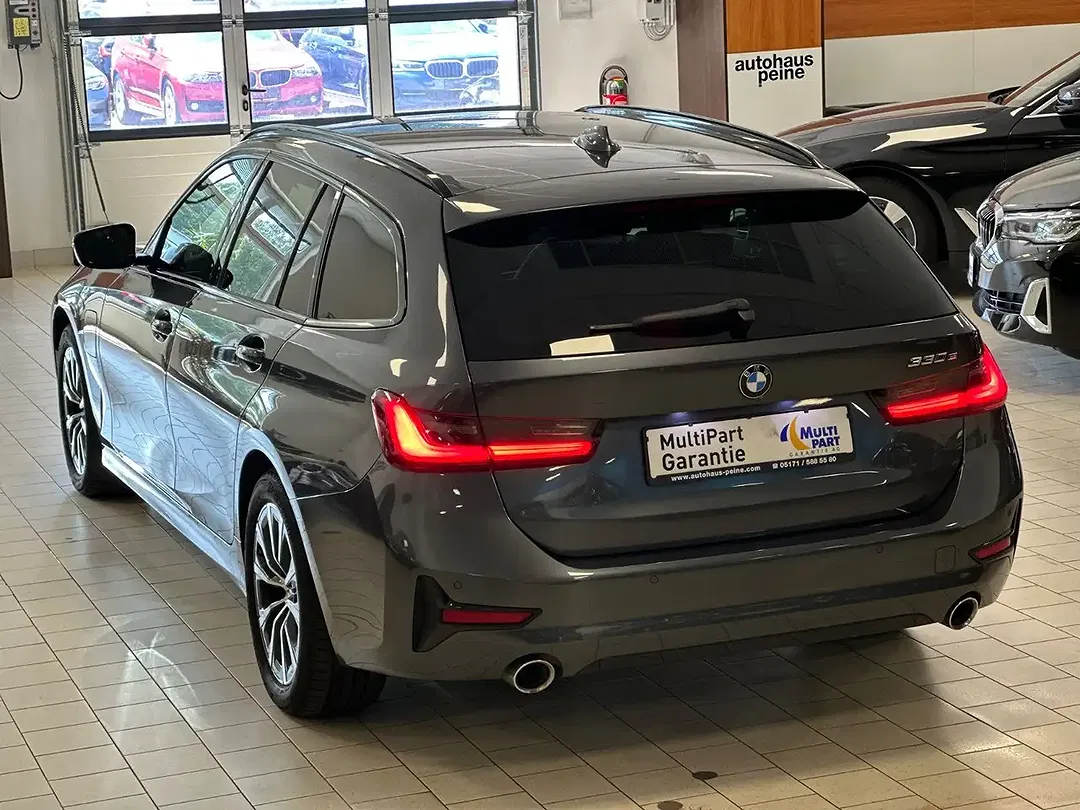 BMW 330 Sport Line - foto 2
