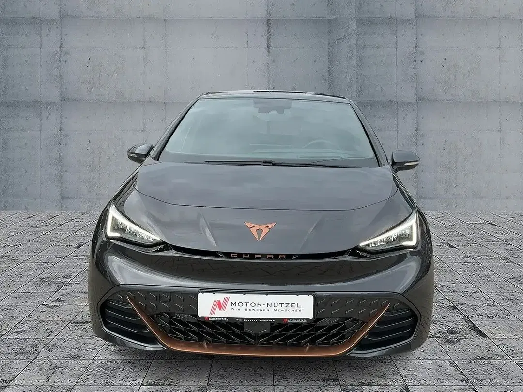 CUPRA Born - Thumbnail 2