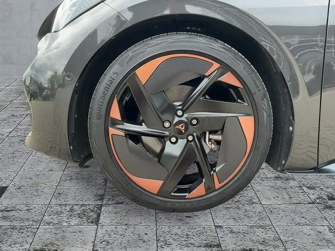 CUPRA Born - Thumbnail 7
