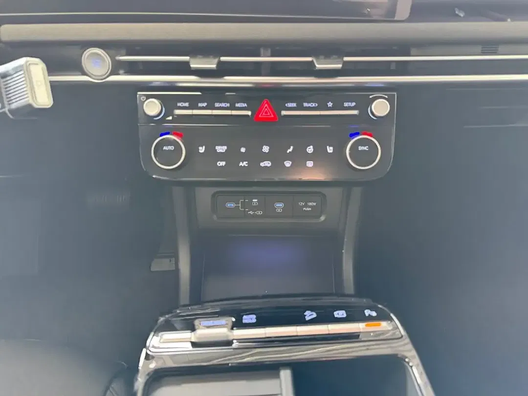 Hyundai TUCSON - Thumbnail 12