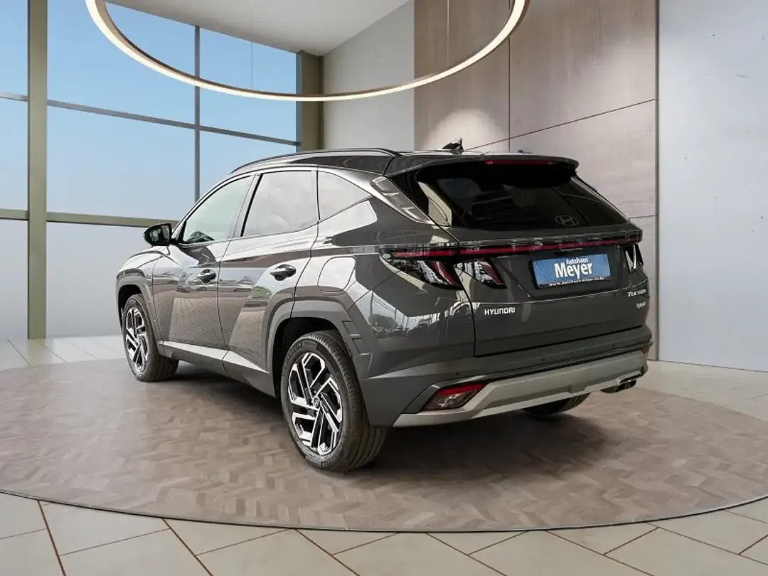 Hyundai TUCSON - Thumbnail 3
