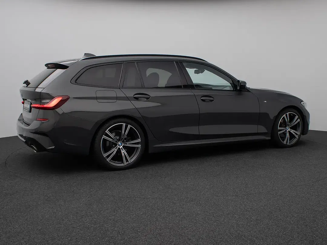 BMW 320 - Thumbnail 5