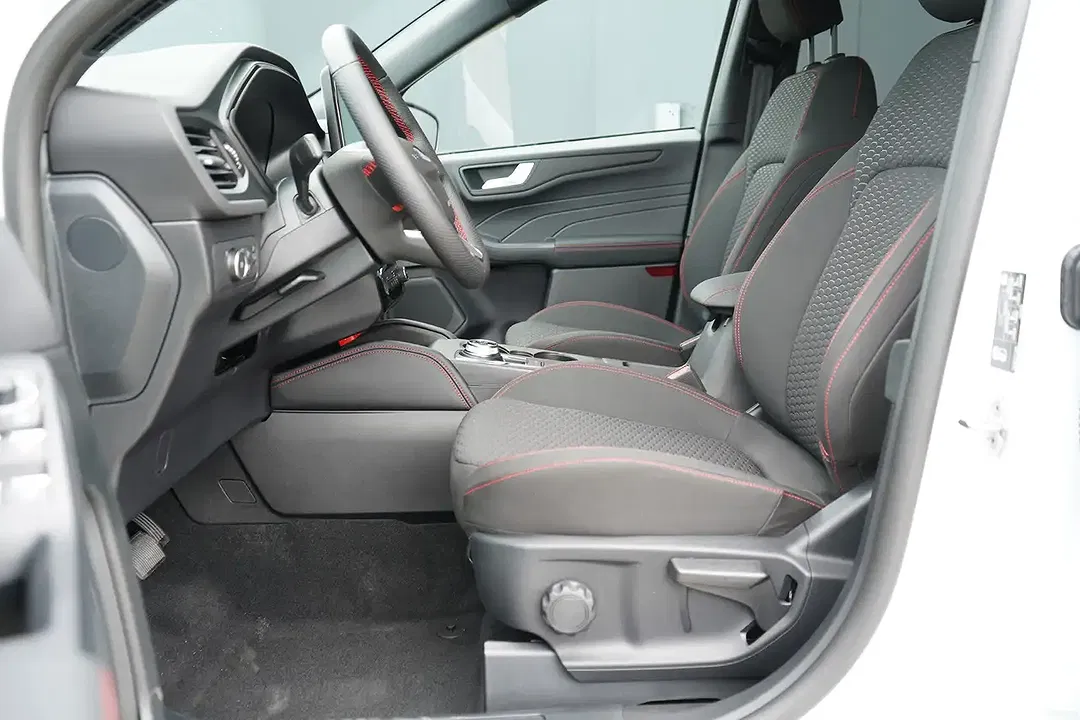 Ford Kuga - Thumbnail 8
