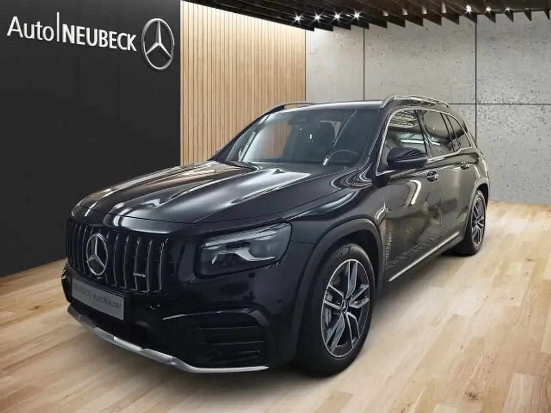 Mercedes-Benz GLB 35 AMG 4MATIC - foto 1