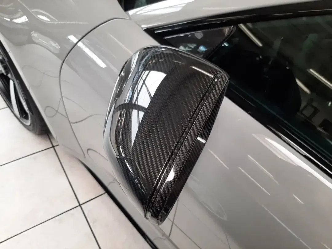 Porsche 911 - Thumbnail 8