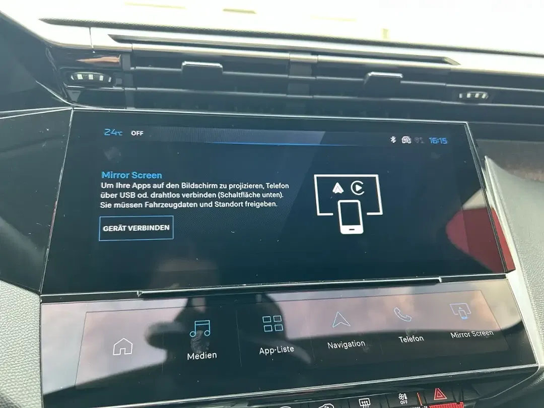 Peugeot 308 - Thumbnail 13