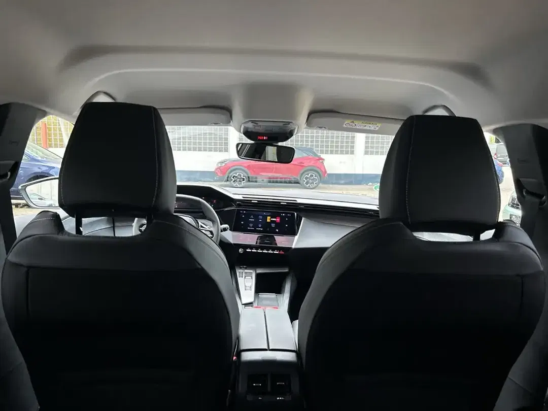 Peugeot 308 - Thumbnail 15