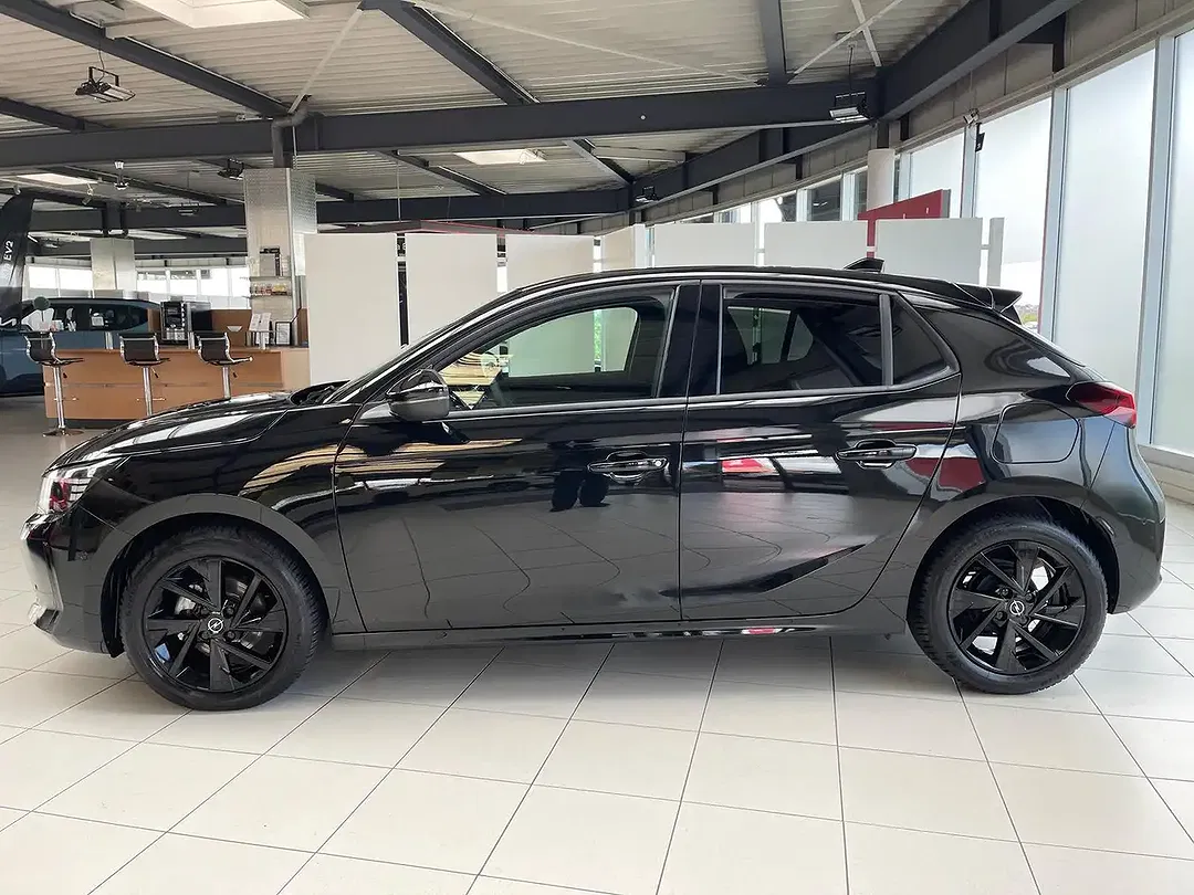 Opel Corsa - Thumbnail 3