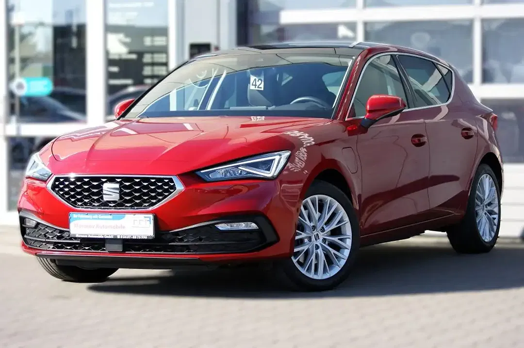 SEAT Leon - Thumbnail 1