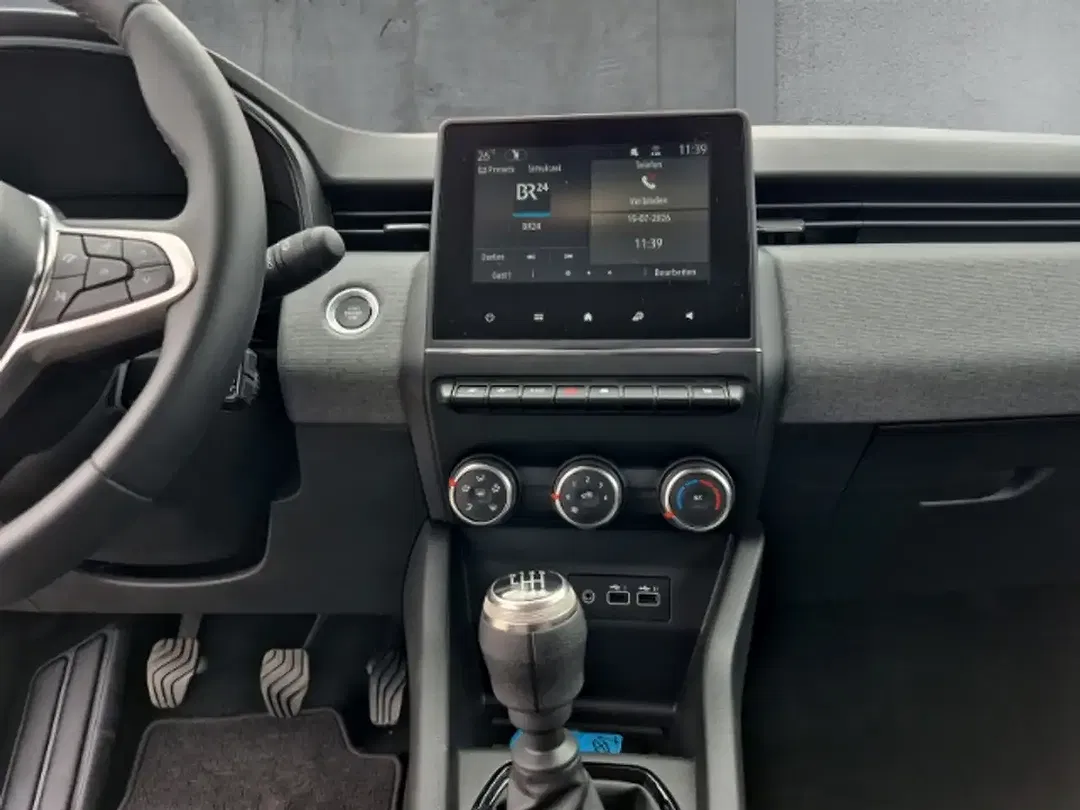 Renault Clio - Thumbnail 11