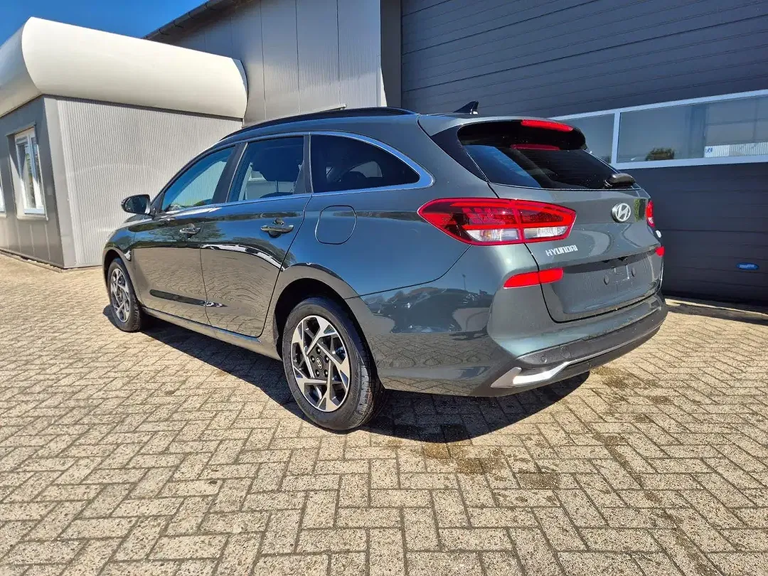 Hyundai i30 - Thumbnail 3