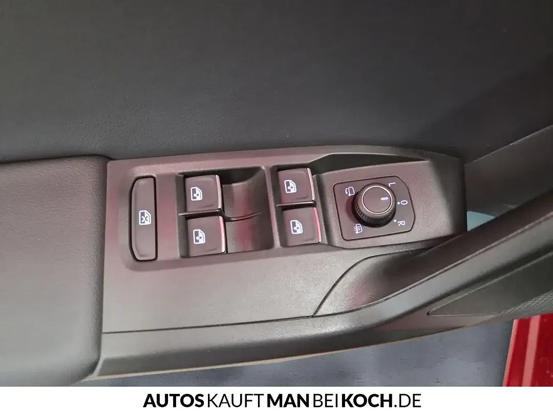 SEAT Leon - Thumbnail 11