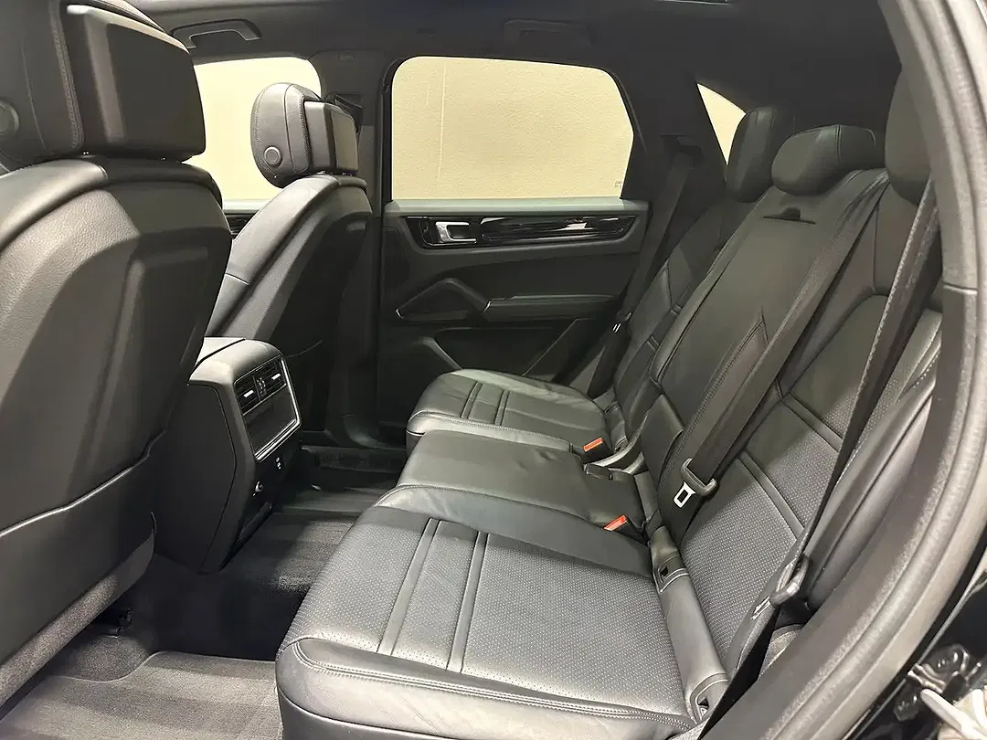 Porsche Cayenne - Thumbnail 14