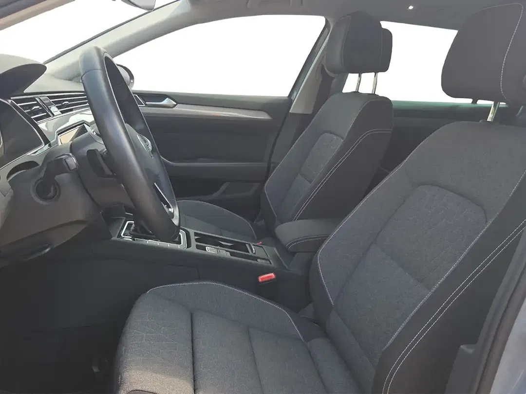 Volkswagen Passat Variant - Thumbnail 10