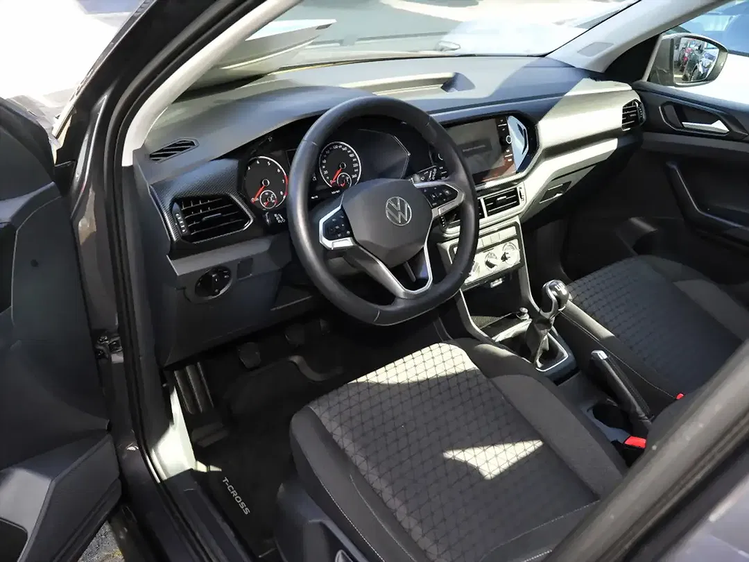 Volkswagen T-Cross - Thumbnail 11