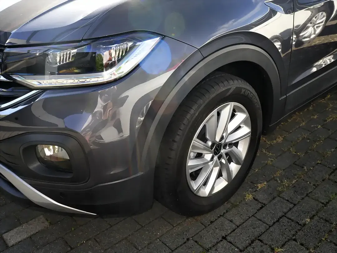 Volkswagen T-Cross - Thumbnail 5