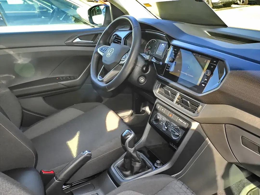 Volkswagen T-Cross - Thumbnail 6