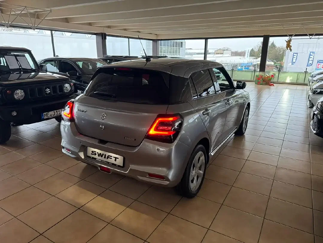 Suzuki Swift - Afbeelding 1