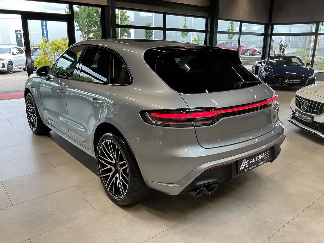 Porsche Macan - Thumbnail 6