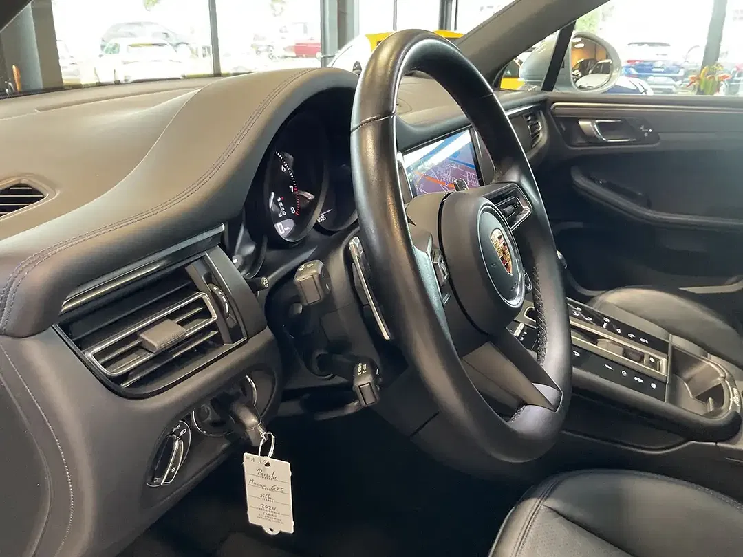 Porsche Macan - Thumbnail 9