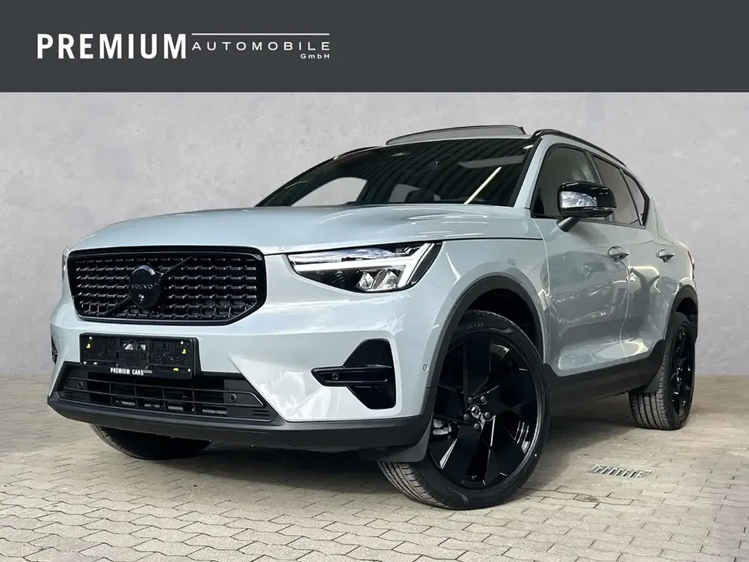 Volvo XC40 - Thumbnail 1