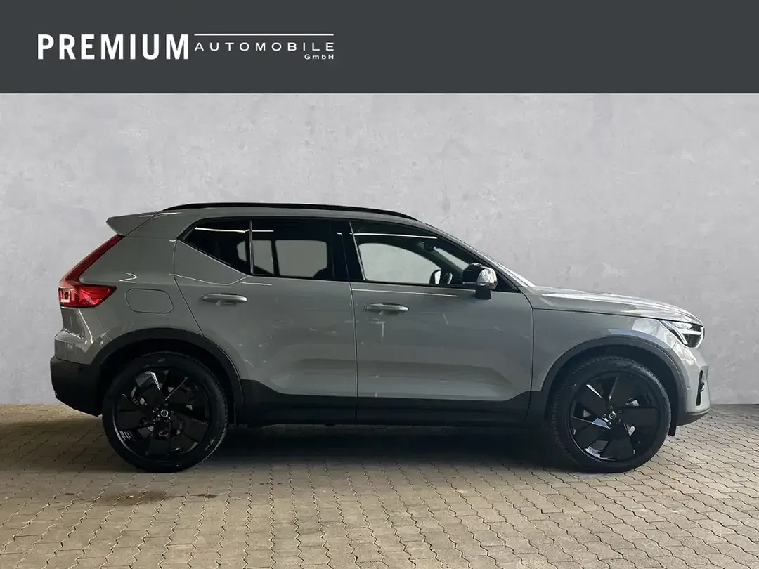 Volvo XC40 - Thumbnail 6