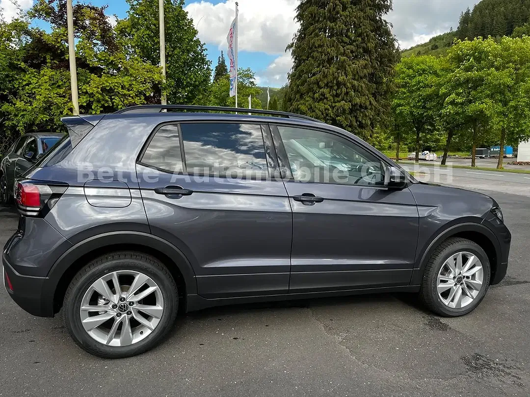 Volkswagen T-Cross - Thumbnail 6