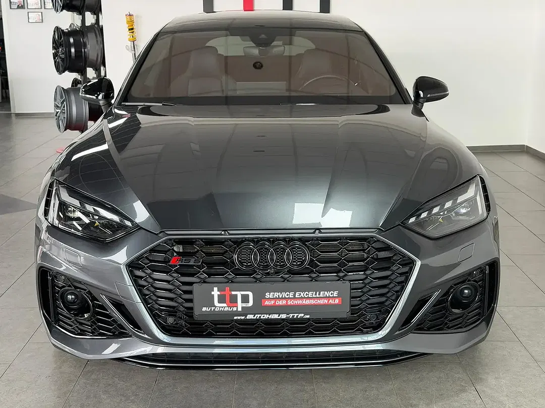Audi RS5 - Thumbnail 3