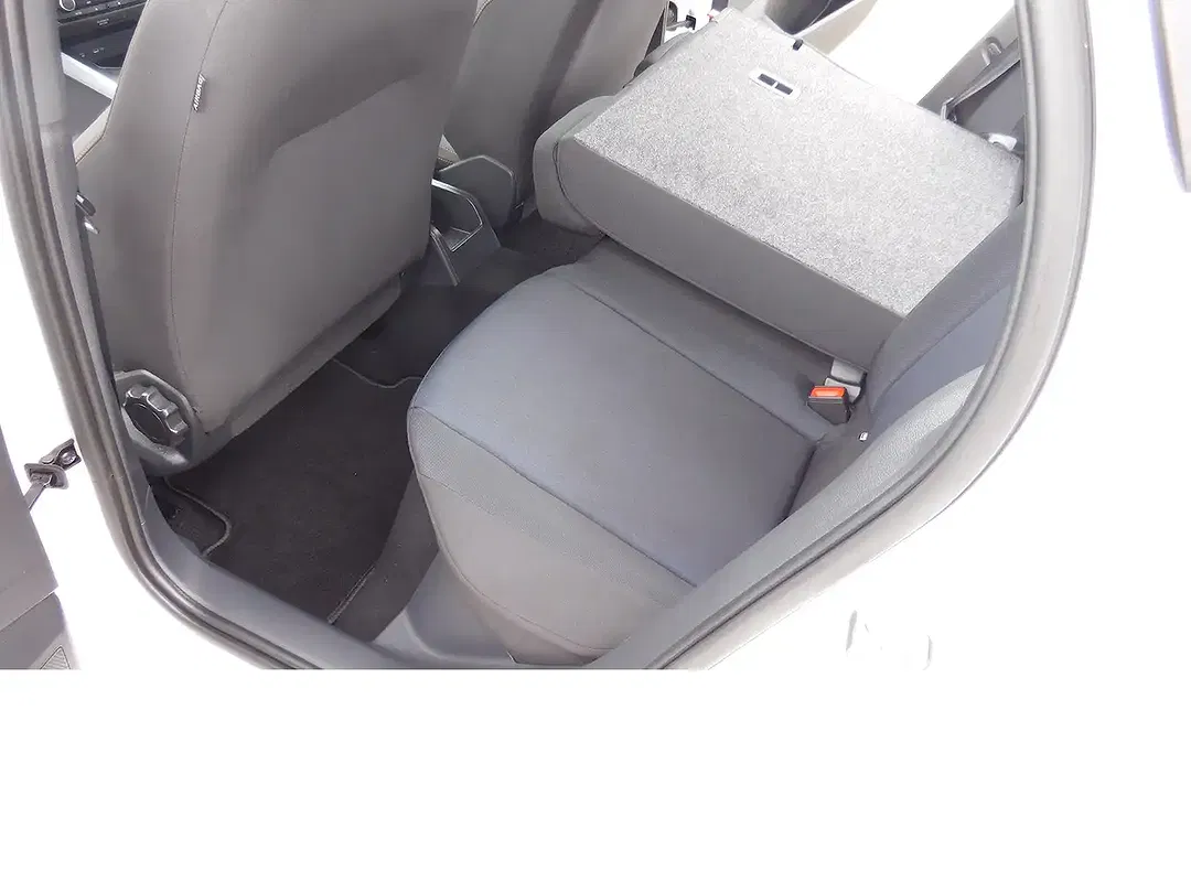 SEAT Arona - Thumbnail 12
