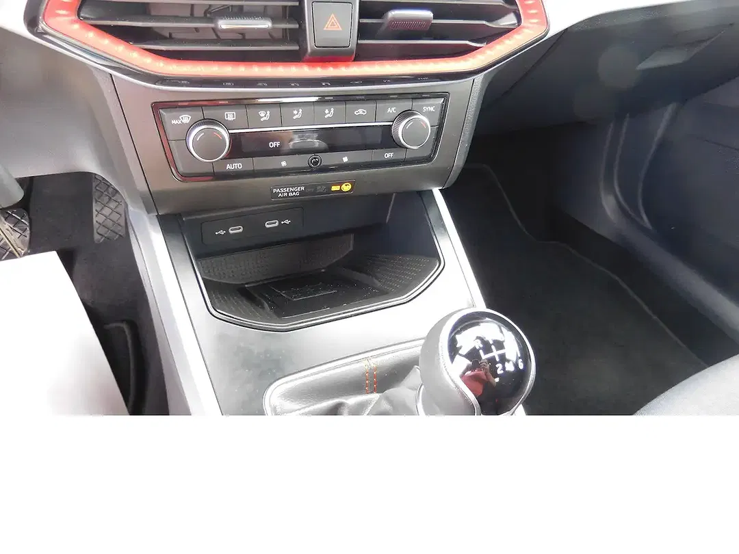 SEAT Arona - Thumbnail 7