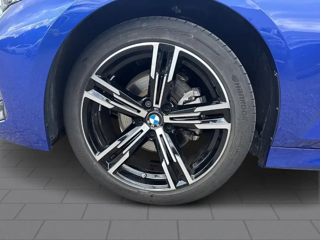 BMW 320 - Thumbnail 6