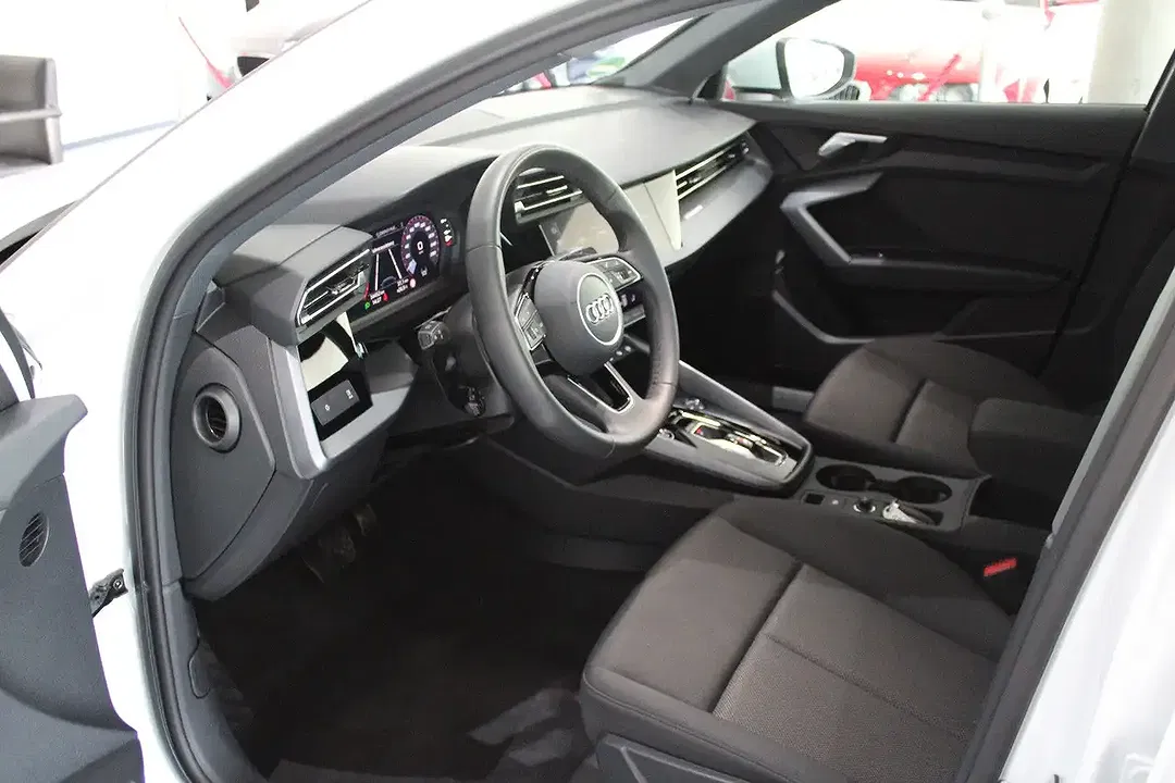 Audi A3 - Thumbnail 3