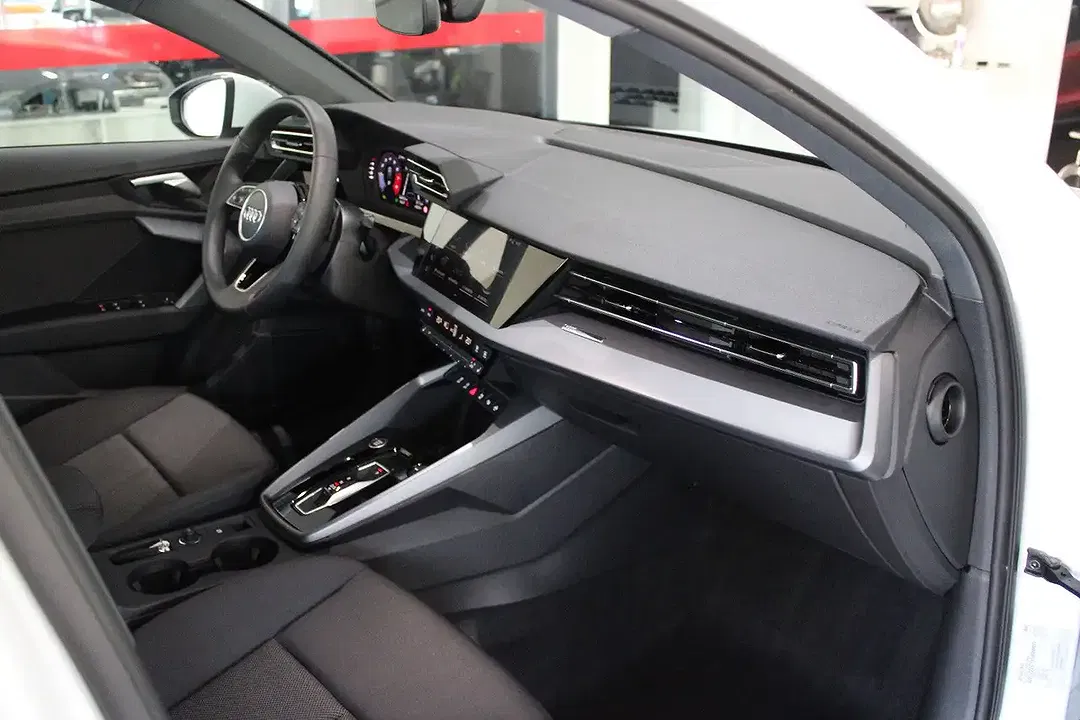 Audi A3 - Thumbnail 5