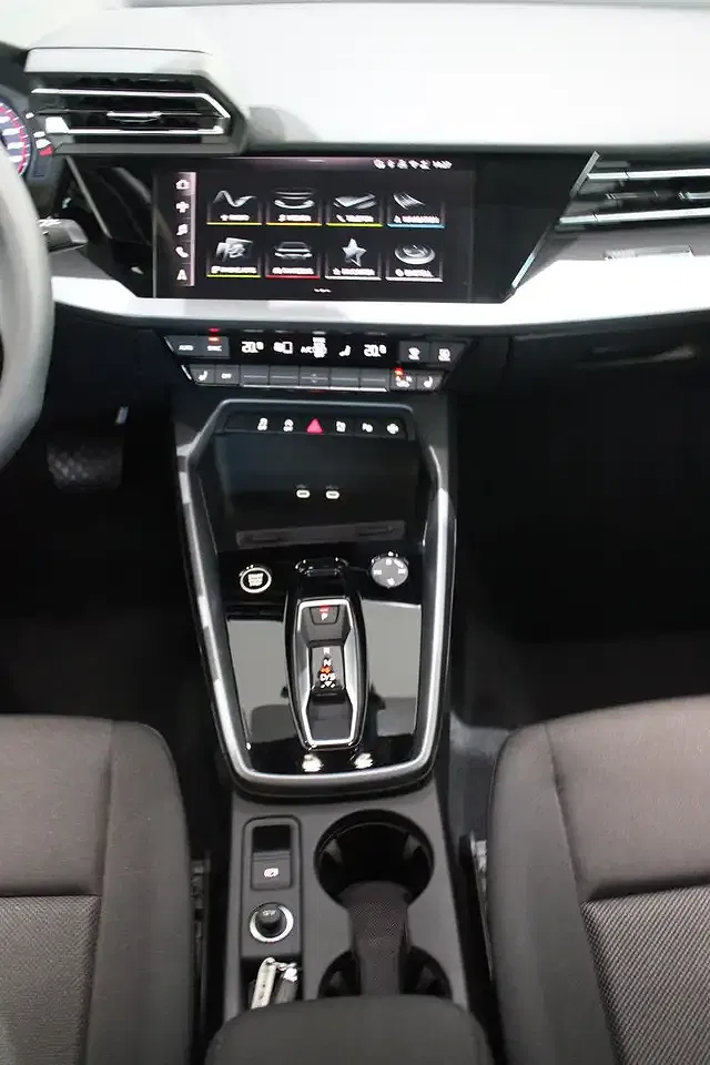 Audi A3 - Thumbnail 6