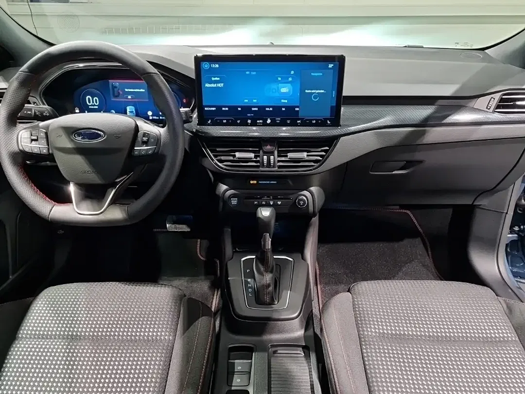 Ford Focus - Thumbnail 5