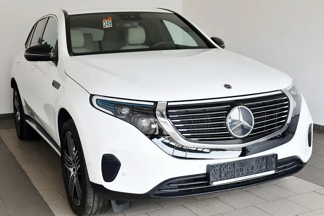 Mercedes-Benz EQC 400 - Thumbnail 7