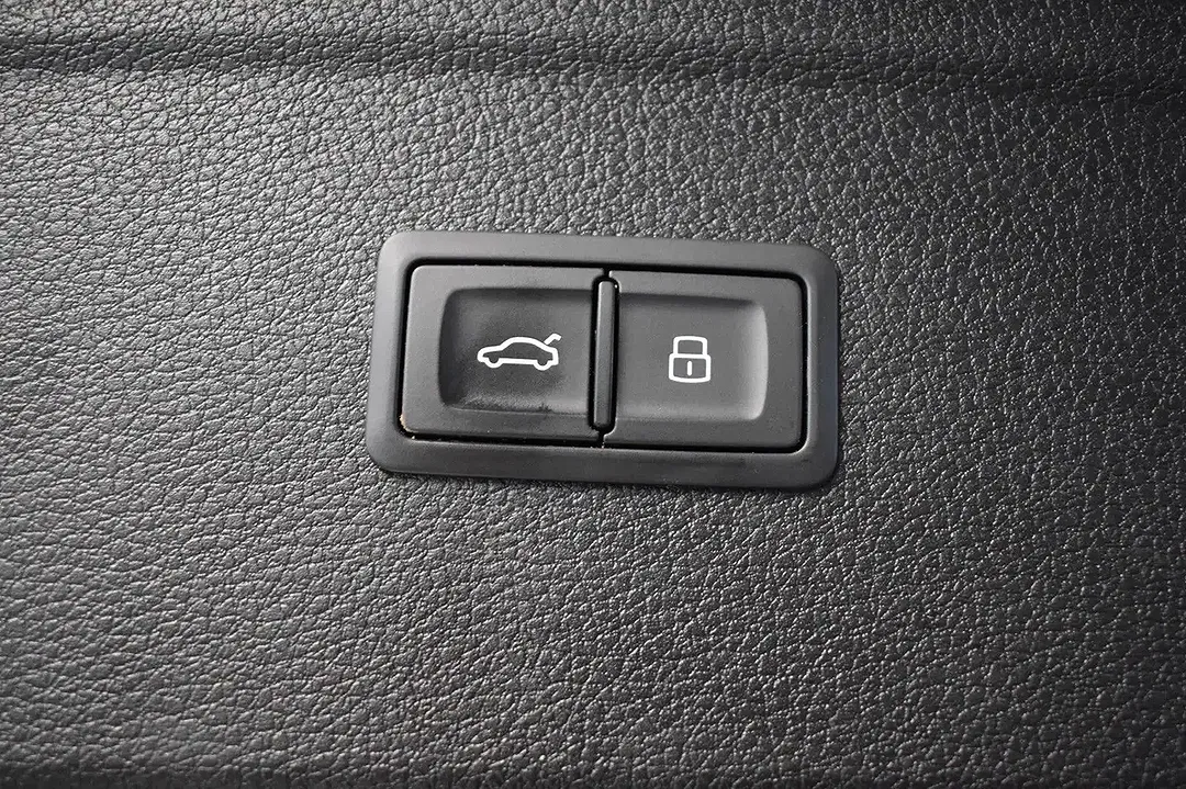 Audi SQ5 - Thumbnail 13