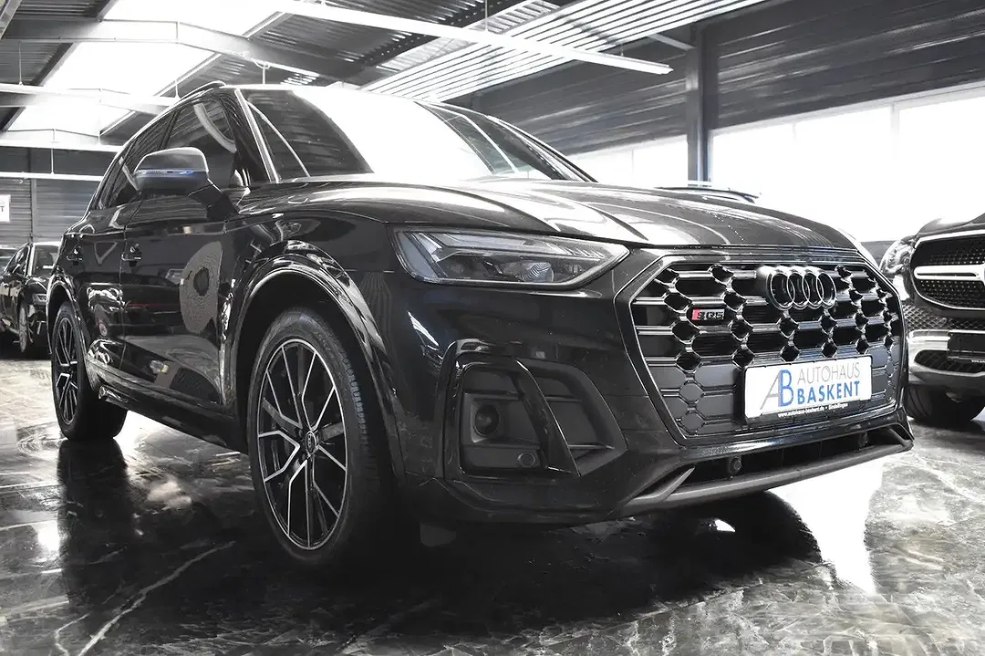 Audi SQ5 - Thumbnail 8