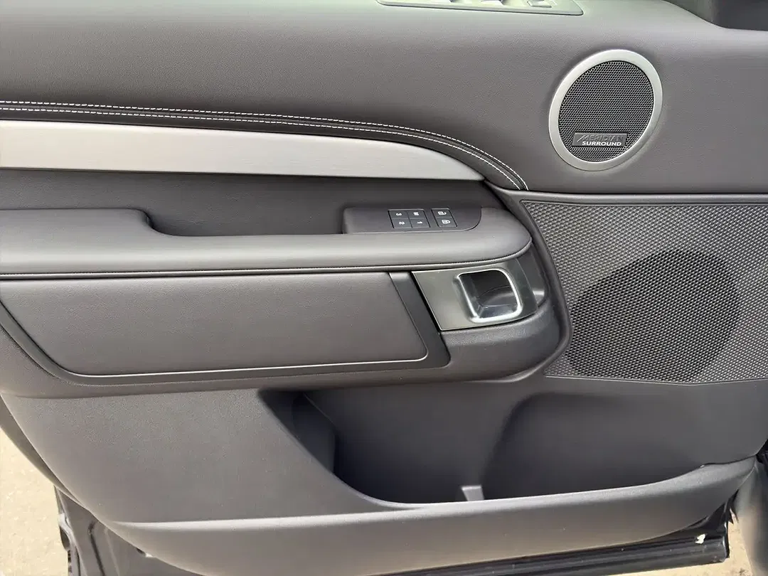 Land Rover Discovery - Thumbnail 10