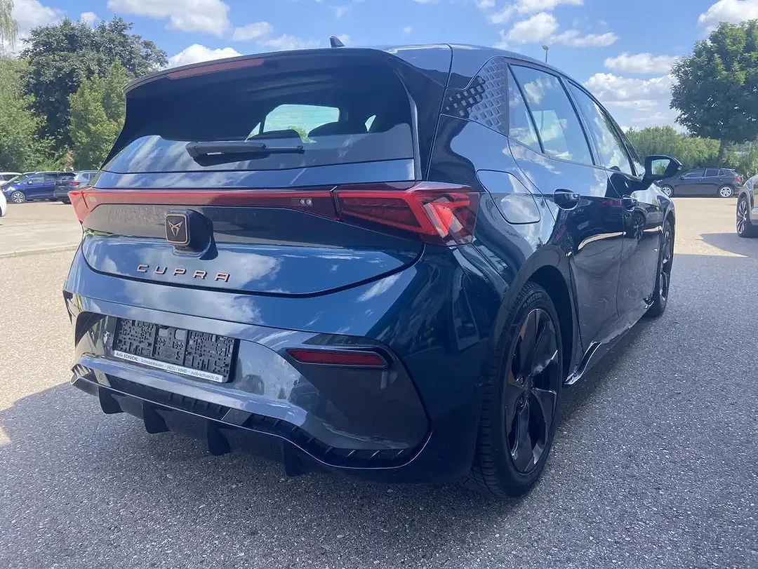 CUPRA Born - Thumbnail 5