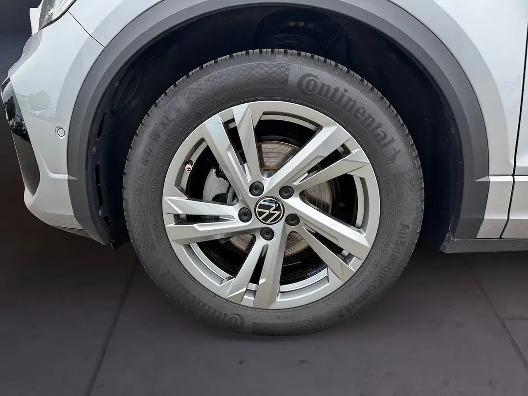 Volkswagen T-Roc - Thumbnail 6